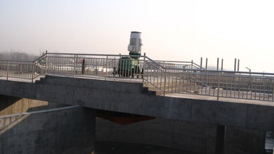 倒傘式表面曝氣機(jī)